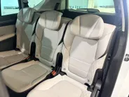 Renault Espace 225PK TCe Initiale Paris 7p. Automaat | 7 Zitplaatsen | Stoelverwarming | Schuif/Kantel Dak | Stoelverkoeling | Semi Elektrische Wegklapbare Trekhaak | Climate Control | Apple CarPlay/Android Auto | Head Up Display | Wit Leder | Camera | Parkeersensoren |