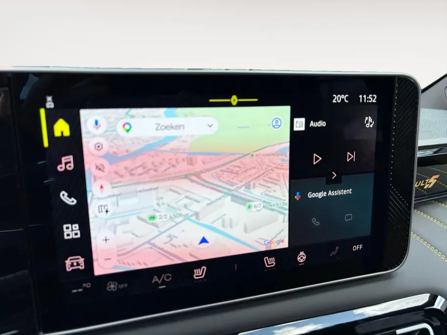 Renault 5 comfort range iconic cinq 52 kWh Nu met 1600,- voorraad korting , Pack Safety & Advanced Driving Assist , allseason banden , Apple Carplay/Android Auto , stoel en stuurverwarming , navigatiesysteem , veel mooie opties.