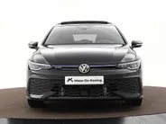 Volkswagen Golf 1.5 272pk DSG eHybrid GTE · Panoramadak · Wegklapbare Trekhaak · Camera · Apple/Android Car Play · 18'' Inch · Garantie t/m 16-10-2030 of 100.000km