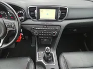 Kia Sportage 1.6 GDI DynamicLine | Dealer Onderhouden | Stoelverwarming voor en achter | camera | Navigatie | Cruise Control | LM Velgen 17' | Lader | 12 Maanden BOVAG Garantie |