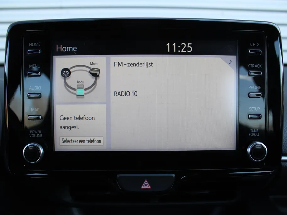 Mazda 2 Hybrid 1.5 Agile | Stuur-/stoelverwarming | Camera | 15' LM | Cruise adapt. | Airco |