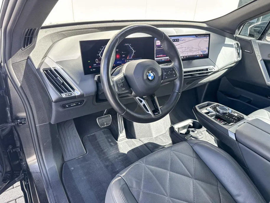 BMW iX xDrive60