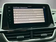 Volkswagen T-Roc 1.5TSI/150PK R-Line Business+ · Panoramadak · Trekhaak · Camera · Apple/Android Car Play · Navigatie · Stoelverwarming · Garantie t/m 09-10-2027 of 100000km.