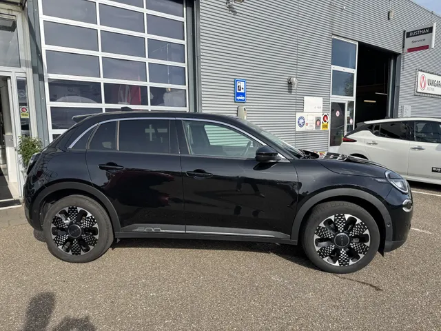 Fiat 600 1.2 Hybrid La Prima Automaat