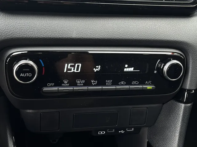Toyota Yaris 1.5 Hyb. 115 Dynamic | 3500 euro demo korting