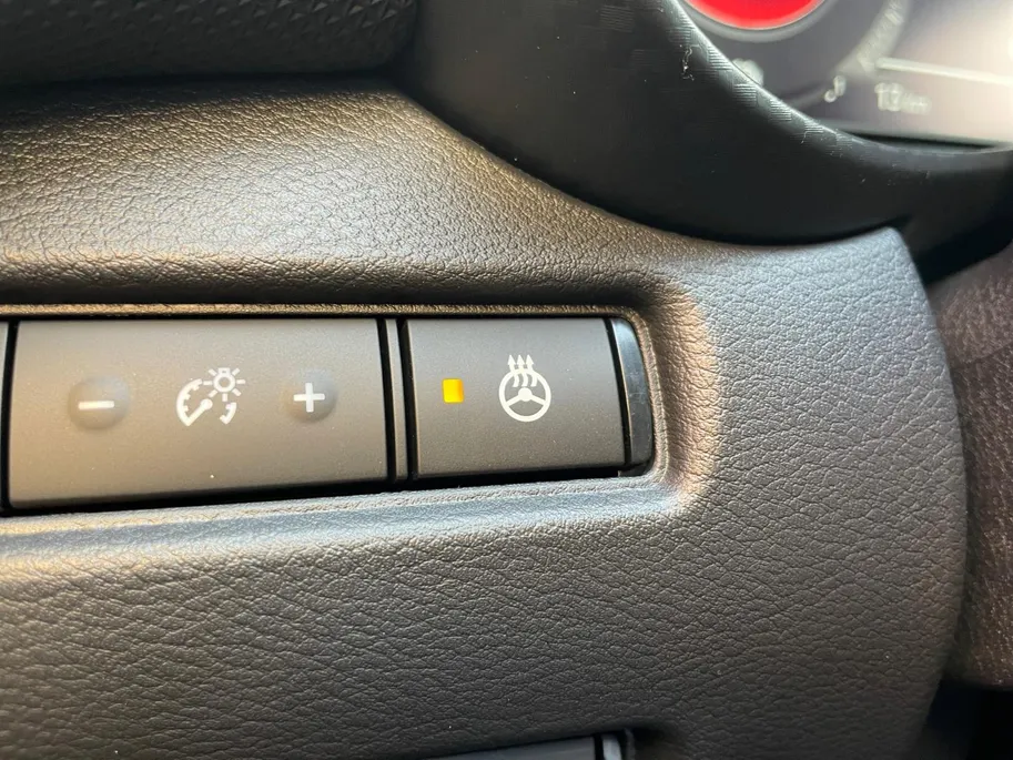 Nissan Juke 1.6 Hybrid N-Design | 360grd Camera | Apple carplay & Android auto | Stoel- en stuurverwarming| Two tone lak | 19inch LM wielen | I-key | Automaat| Pro-pilot| Navigatie | Climate controle |