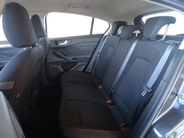 Ford Focus 1.0 EcoBoost Hybrid Connected | Automaat