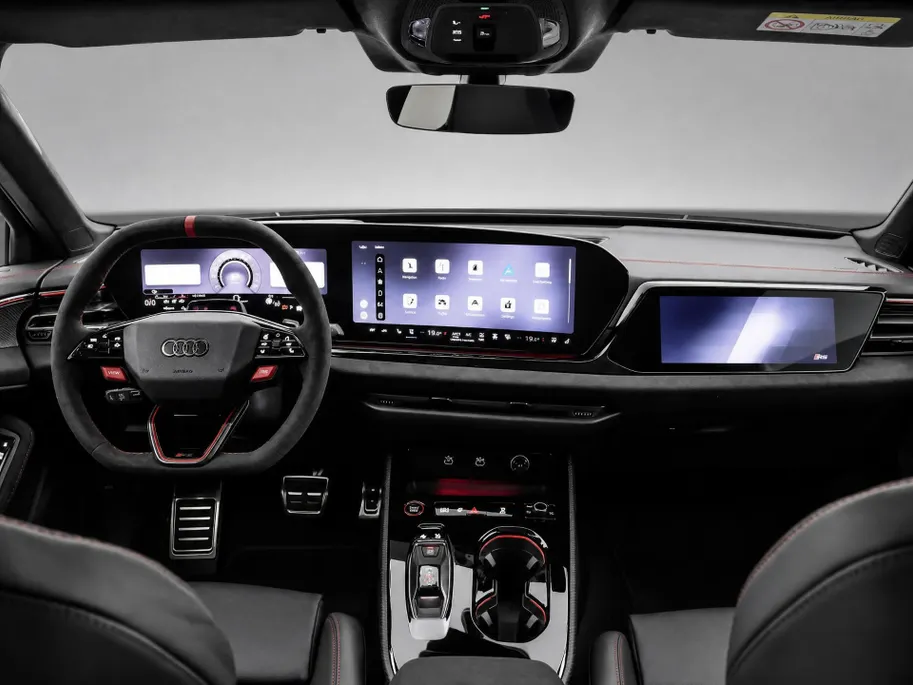 Audi RS5 Limousine e-hybrid 470 kW 639 PK · RS sportuitlaat · Topsnelheid 270 km/h · Head-up display · Panoramadak
