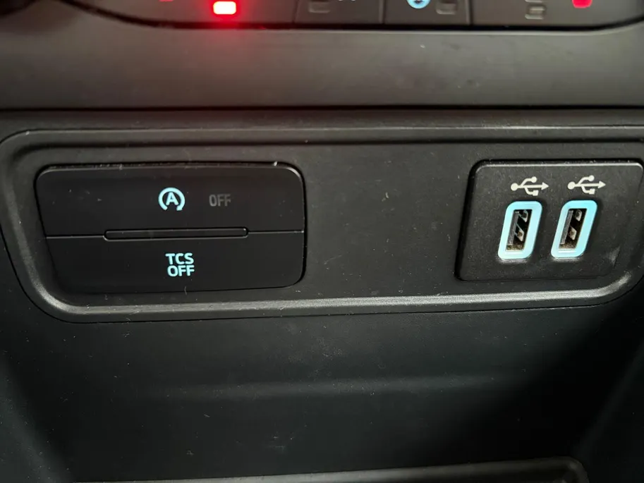 Ford EcoSport 1.0 EcoBoost ST-Line | Winter Pack | Climate Control | Parkeersensoren | Apple CarPlay / Android Auto |