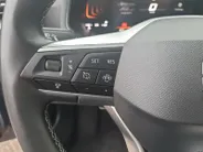 SEAT Arona Xperience | Climate control | Adaptieve cruise control | Camera | Apple CarPlay / Android  | Parkeersensoren voor en achter |