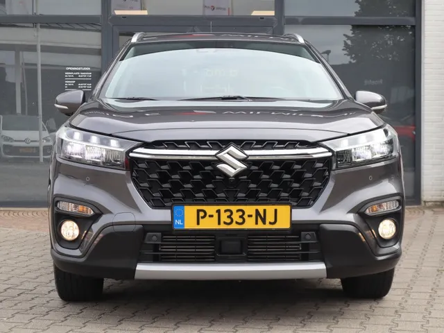 Suzuki S-Cross 1.4 BoosterJet Style Hybrid AdaptiveCruise | Carplay | 360 camera