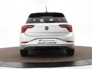 Volkswagen Polo 1.0 TSI 95pk DSG R-Line · Camera · Matrix LED · ACC · Stoelverwarming · Apple/Android Car Play · Sfeerverlichting · Verkeersbord Detectie ·