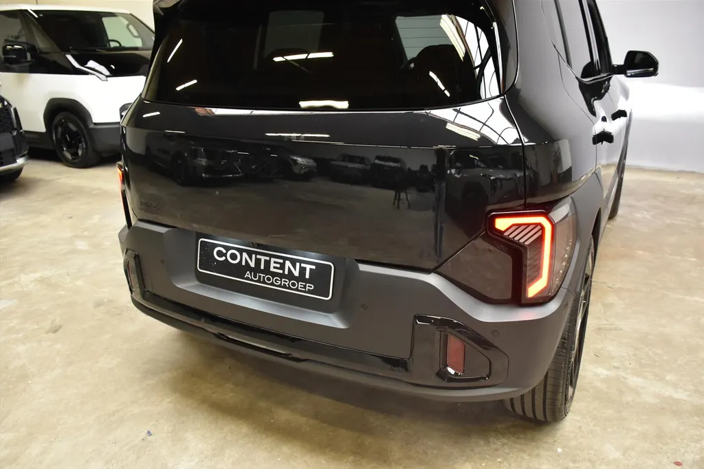 Kia EV2 61 kWh 135pk (5-zits) Black-Line