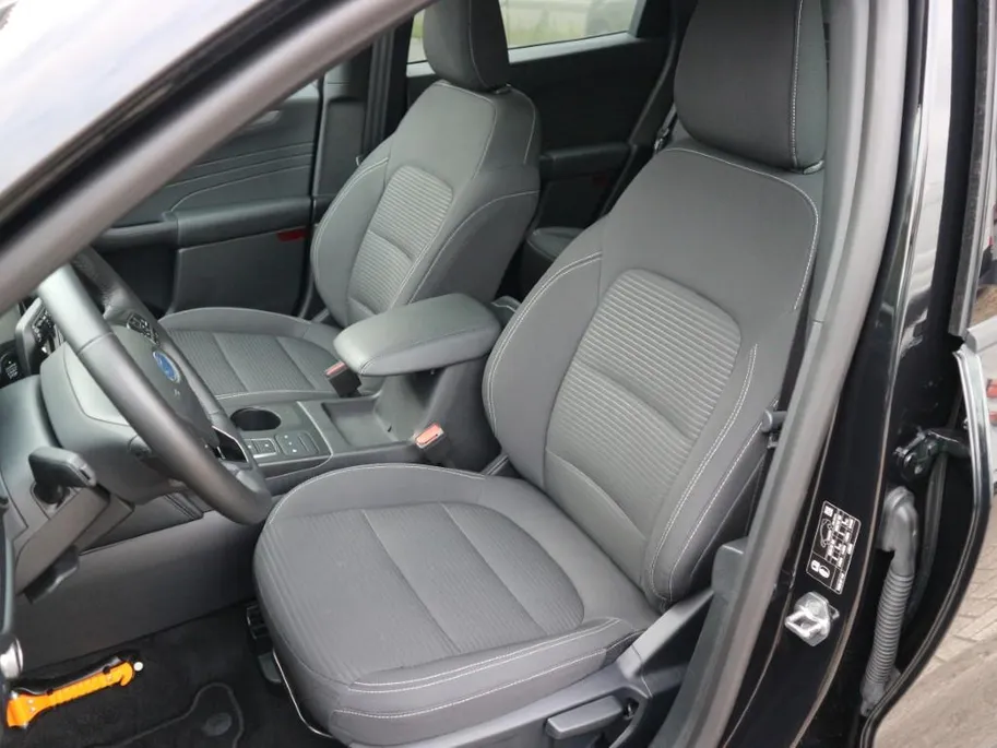 Ford Kuga 2.5 PHEV Titanium | WINTERPAKKET | NL AUTO | DEALER ONDERHOUDEN |