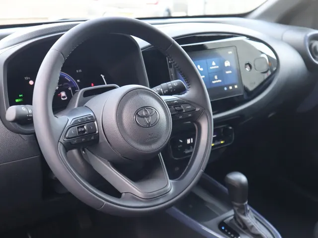 Toyota Aygo X Hybrid 115 pulse | V+A Parkeersensoren | Apple/Anrdoid Carplay |