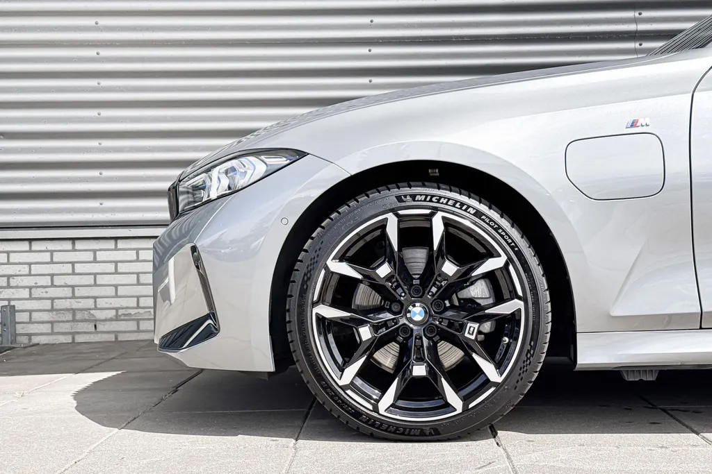 BMW 3 Serie Touring 330e
