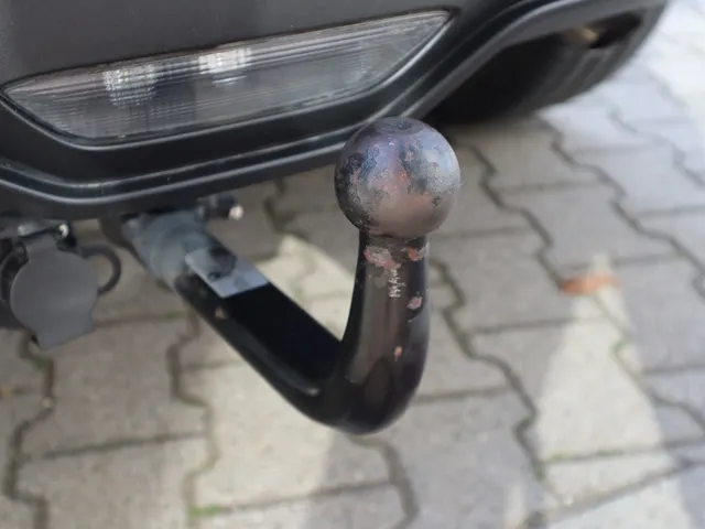 Toyota C-HR 1.8 Hybrid Style Bi-tone | Stuur en stoelverwarming | Blindspot | Trekhaak