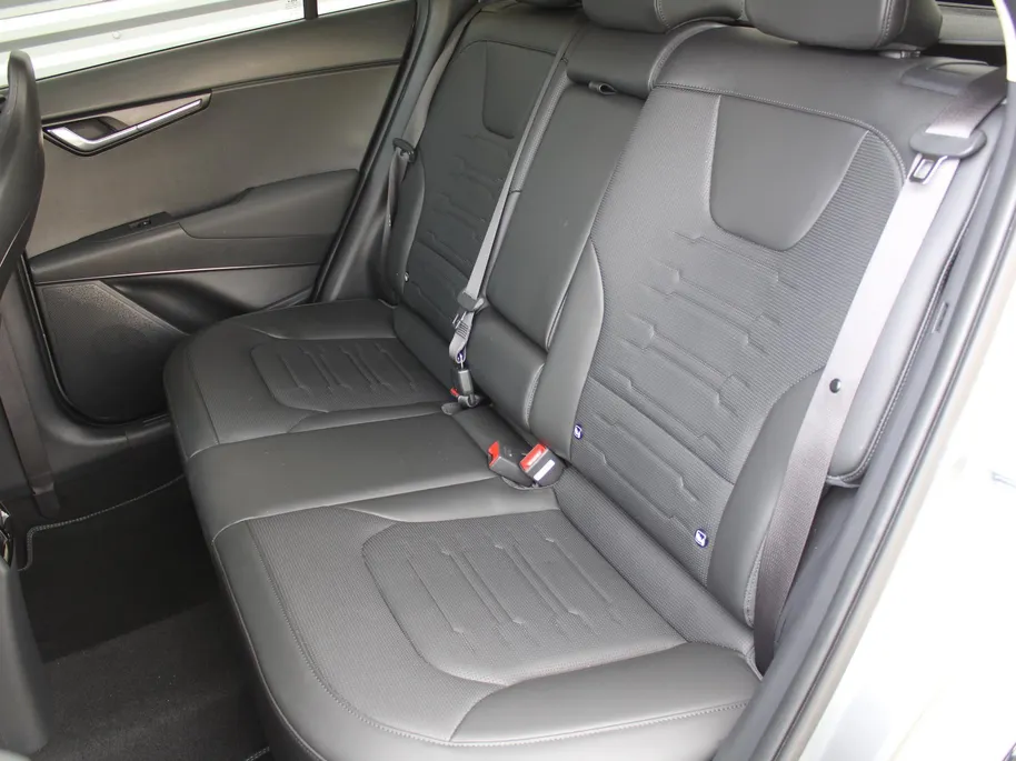 Kia Niro 1.6 GDi Hybrid DynamicPlusLine | Schuif-/kanteldak | Stuur-/stoelverwarming | Cruise adapt. | Camera | Clima | 16' LM |