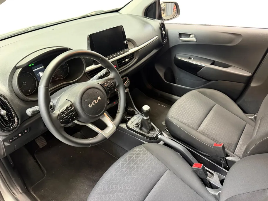 Kia Picanto 1.0 DPi DynamicLine RESTERENDE FABRIEKSGARANTIE T/M 2033 | Apple Carplay / Android Auto | Lichtsensor | Cruise Control | Camera Achter | 14'Lichtmetalen Velgen | Airconditioning