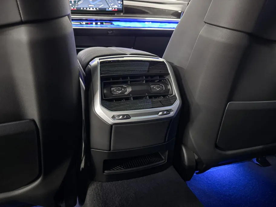 BMW i7 eDrive50