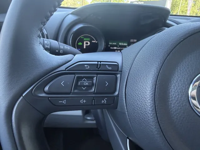Toyota Yaris 1.5i Executive | Trekhaak | 7800 km |