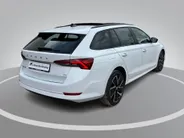 Škoda Octavia Combi 1.4 TSI 204pk DSG PHEV Sportline Business Panoramadak · Stoelverwarming · Apple/Android Car Play ·