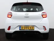 Hyundai i10 1.0 Comfort | Carplay | Airco | Cruise | NU Rijklaarprijs! Incl.12 Maanden, APK, Onderhoudsbeurt etc! Premiumpakket gratis!