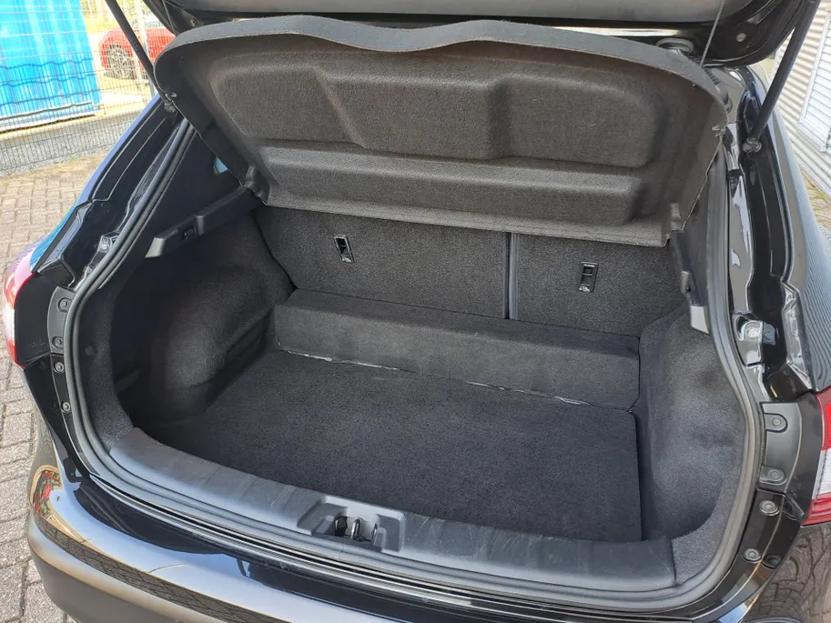 Nissan QASHQAI 1.2 Visia | Trekhaak | Airco | Cruise Control | Bluetooth
