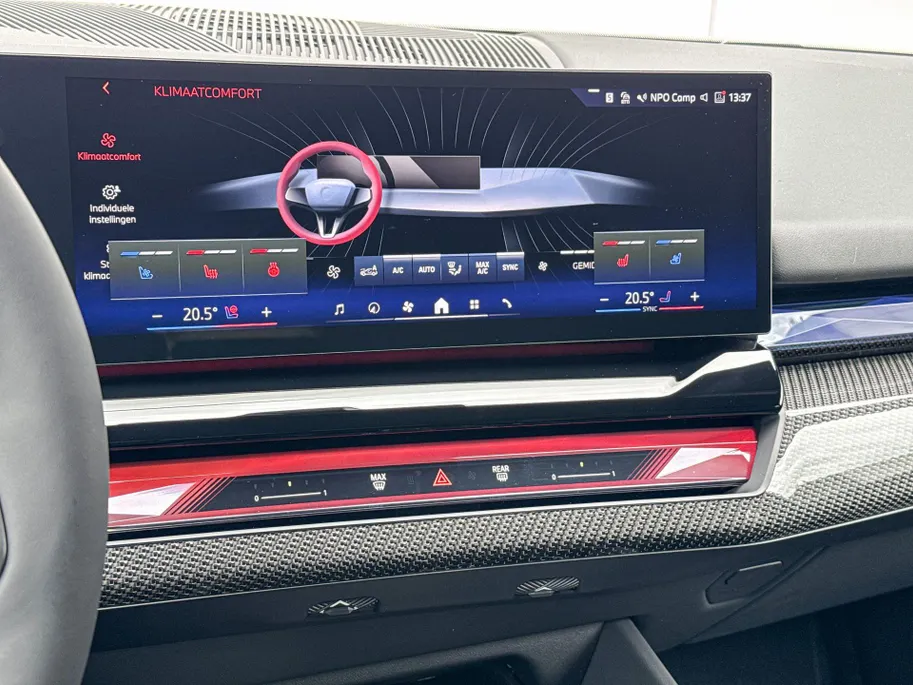 BMW 5 Serie Touring 550e xDrive