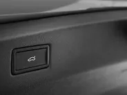 Volkswagen ID.7 Pro Limited Edition 77 kWh accu 286 pk · Achteruitrijcamera · Draadloze telefoonverbinding · LEDER INTERIEUR -