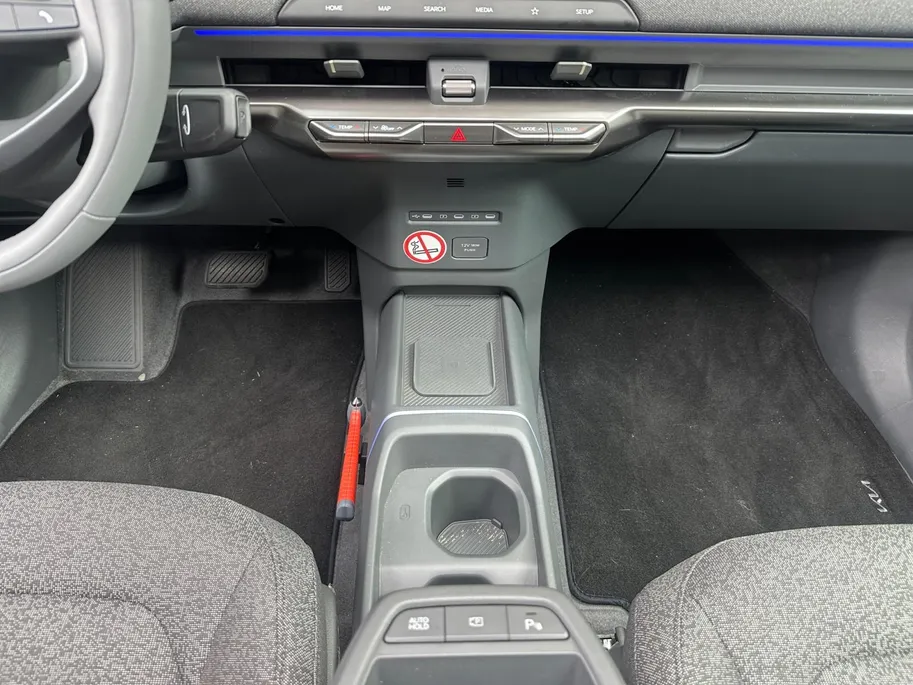 Kia EV2 Plus Advanced 42.2 kWh Panorama dak | Harman & Kardon | Navigatie | Stoel & stuurverwarming | Fabrieksgarantie t/m 5-6-2033 +3x 1 jaar* | NAP