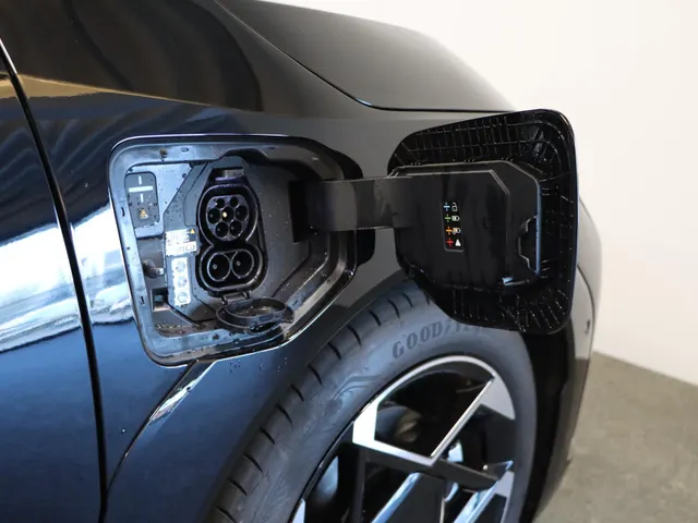Kia EV4 GT PlusLine 81,4 kWh Fastback