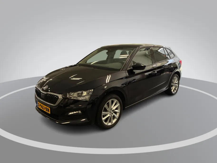 Škoda Scala 1.0 TSI 110pk DSG Ambition · Apple/Android Car Play · P-Sensoren · Cruise Control · Getint Glas · 17'' Inch ·