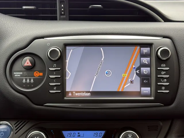 Toyota Yaris 1.5 Hyb. Design Sport