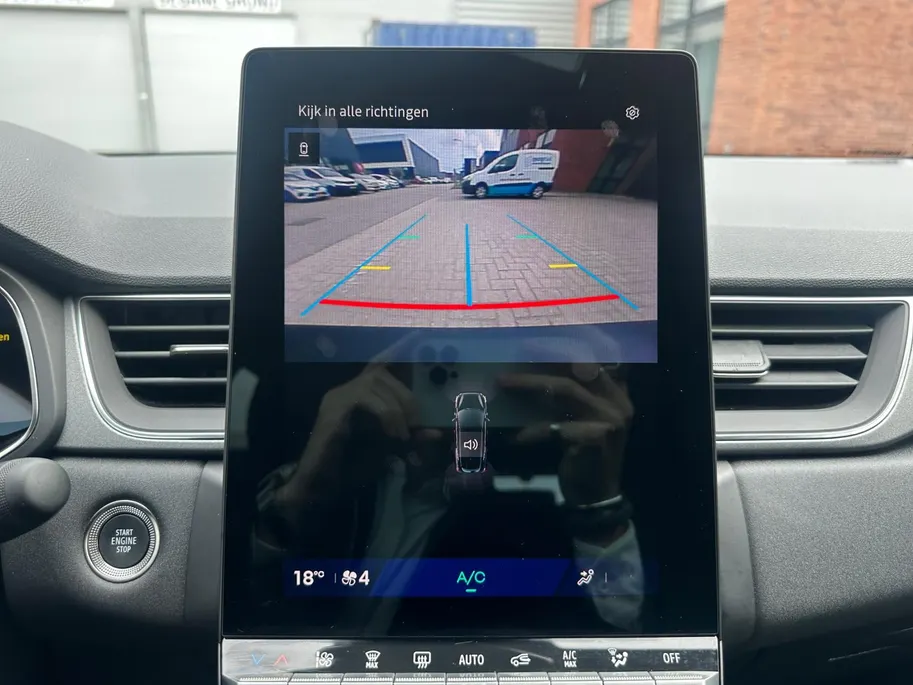 Renault Symbioz 1.6 E-Tech full hybrid 145 techno | Camera | Climate & Cruise Control | Draadloze Telefoonlader | Sfeer Verlichting | Draadloze Apple Carplay & Android Auto | 12 Maanden BOVAG Garantie