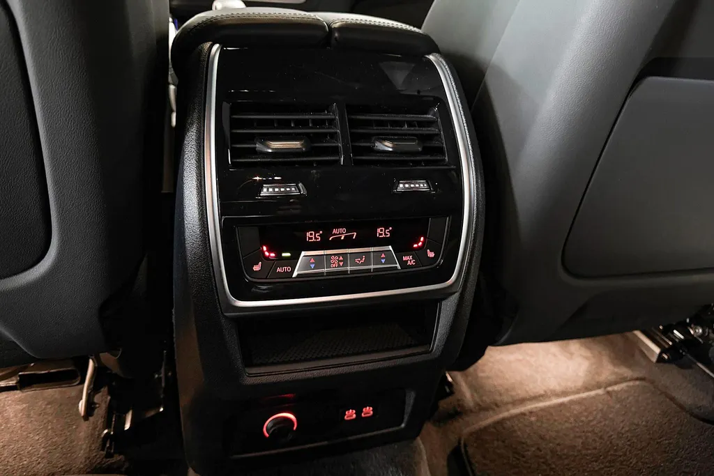 BMW XM PHEV 30 kWh