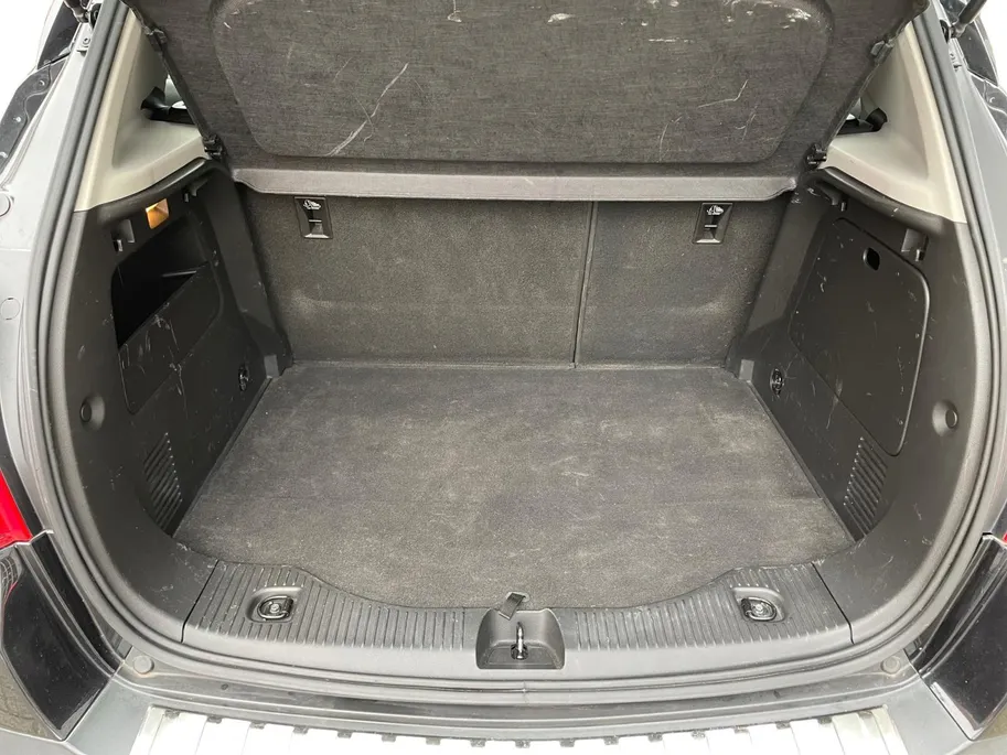 Opel Mokka 1.6 Edition | Navigatie | Parkeersensoren v+a| Airco | Cruise control| Automatische verlichting |