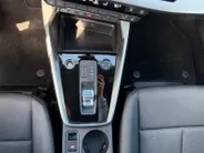 Audi A3 Limousine 30 TFSI Advanced edition | Automaat | Trekhaak | Cruise Control | All Season Banden | Climate Control | Verwarmbare Voorstoelen | Parkeersensoren Achter | Navigatie | Bovag Garantie