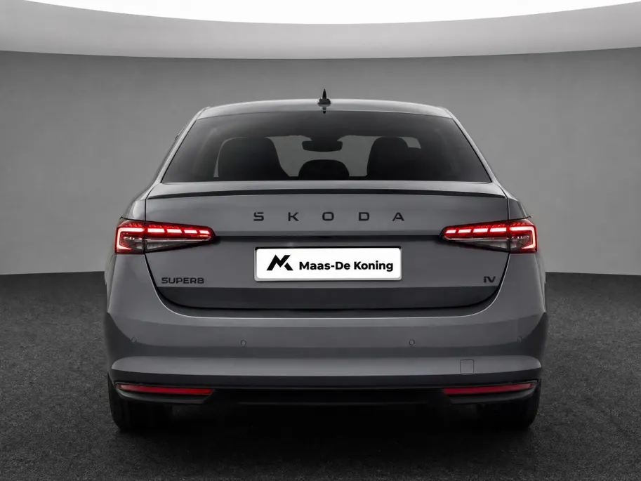 Škoda Superb Sportline Business 1.5 TSI PHEV 200 kW / 272 PK | Trekhaak wegklapbaar | Winter pakket | 1.000,- inruilbonus!!!