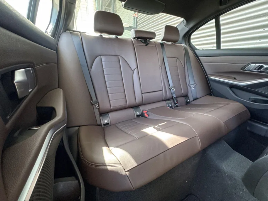 BMW 3 Serie Sedan 318i