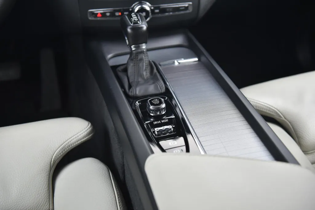 Volvo XC60 2.0 T4 Inscription