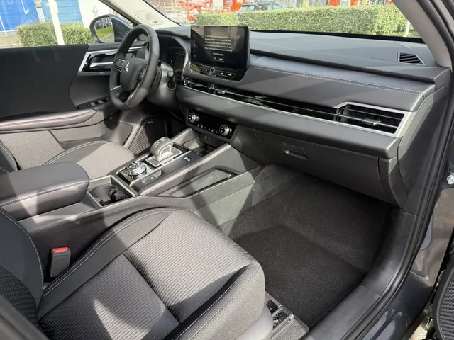 Mitsubishi Outlander 2.4 PHEV Pure