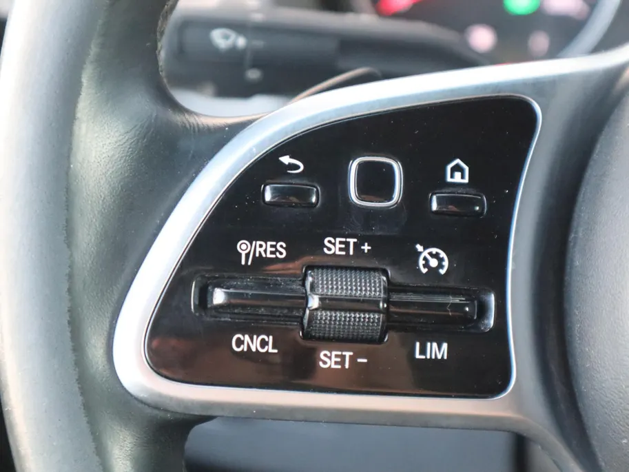 Mercedes-Benz Sprinter 316 CDI L2H2 LED 10'MBUX