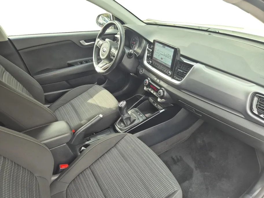 Kia Stonic 1.0 T-GDi MHEV DynamicPlusLine | Airco | Navi | Camera | LM Velgen | Privacy Glass |