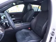 Mercedes-Benz E-Klasse Estate 300 e AMG Line l Keyless l Panoramadak l Stoelverwarming
