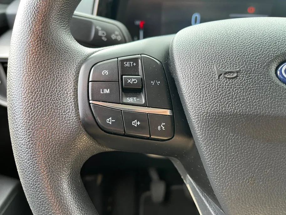 Ford Tourneo Courier 1.0 EcoBoost | Apple Carplay/Android Auto | Navigatie | Camera | Climate Control | Parkeersensoren | Stuurbediening | Hoge Instap