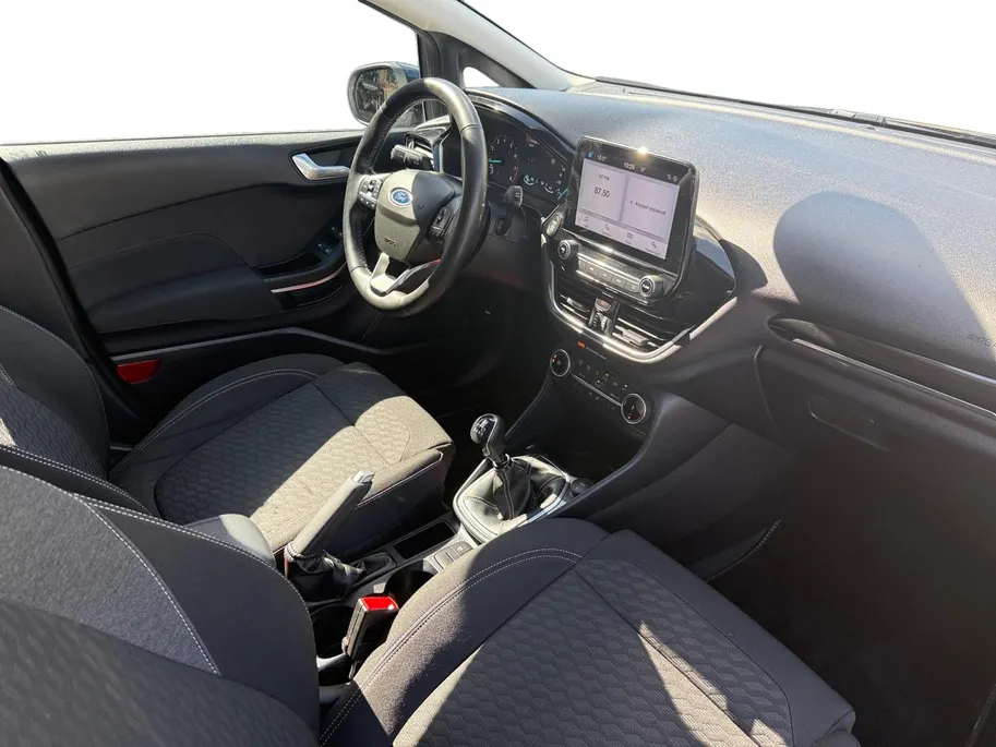 Ford Fiesta 1.0 EcoBoost Hybrid Titanium | Winter Pakket | Apple Carplay & Android Auto | Parkeersensoren achter | Climate Control |