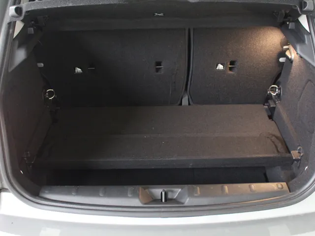 MINI 5-Deurs 1.5 Cooper Camden Edition Automaat | Navigatie | PDC | Cruise Control