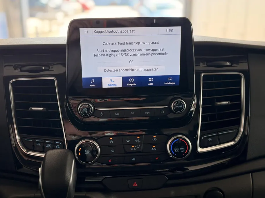 Ford Transit Custom 280 2.0 TDCI L1H1 Limited DUBBELE ZIJSCHUIFDEUR I TREKHAAK I BI-XENON KOPLAMPEN I WINTER PACK I APPLE CARPLAY / ANDROID AUTO I