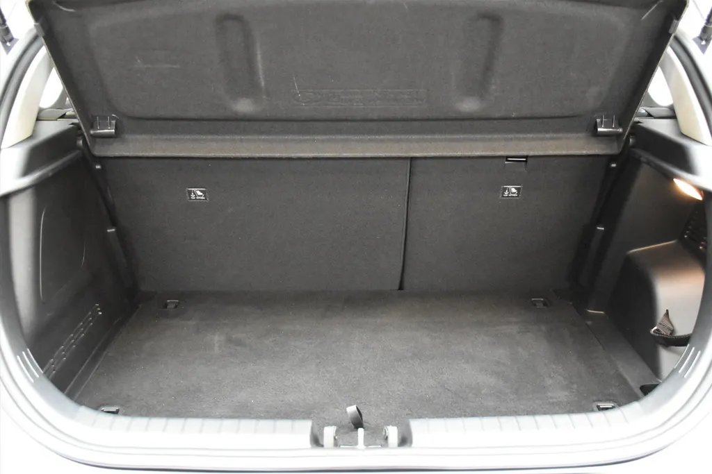Hyundai i20 1.0 T-GDI 48V MHEV DCT Comfort I Navi + Camera I Automaat